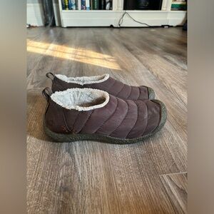 Keen Howser II Boots Size  8